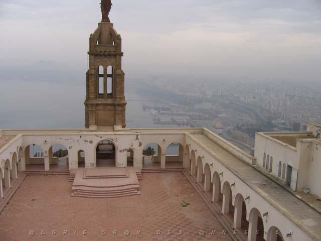 VOYAGE ORAN SEPTEMBRE 2006 123 13 sept. 06 - matin -  NOTRE DAME DE SANTA CRUZ.JPG